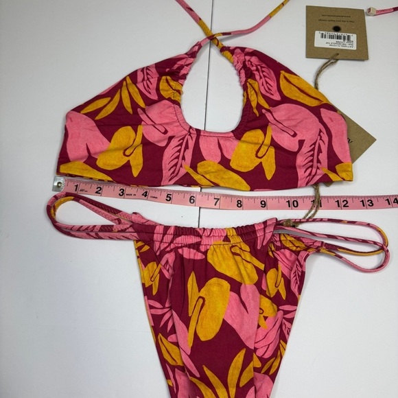 Aloe Aloe Swim 3-Piece Bikini Set w/ Skirt in Lychee Print - Size M - Picture 7 of 11